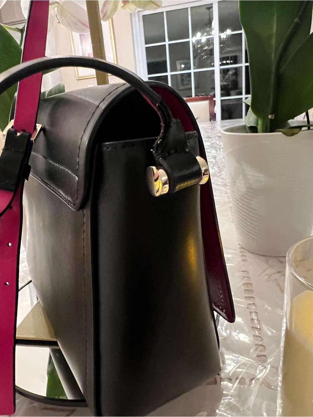 Kate Spade New York Black Leather Flap Crossbody Bag Pink Interior Gold Hardware - Picture 8 of 10